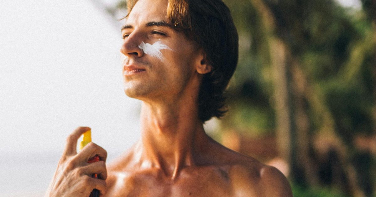 The right spray sunscreens for healthful pores and pores and pores and skin all season extended